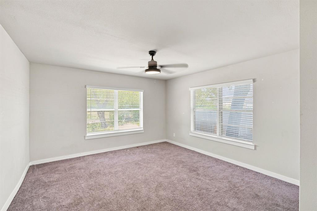 104 Casa Linda Drive Property Photo 9