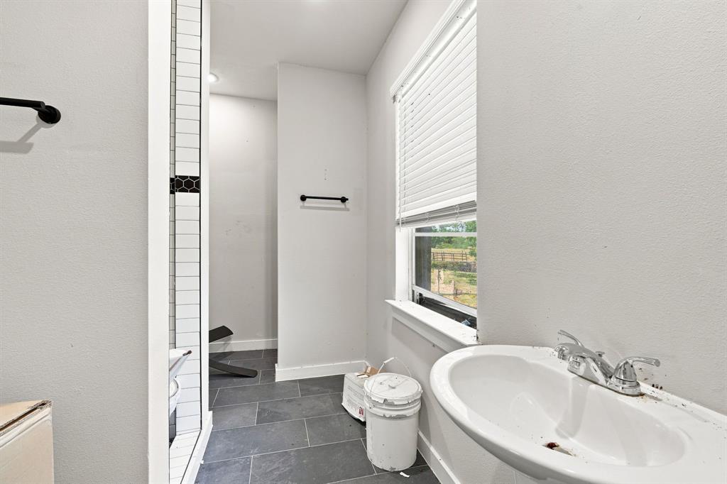 104 Casa Linda Drive Property Photo 13