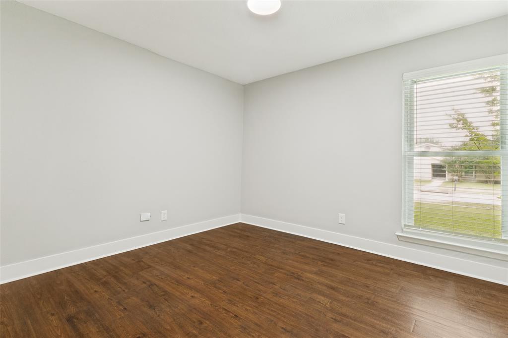 2114 Wheaton Drive Property Photo 14