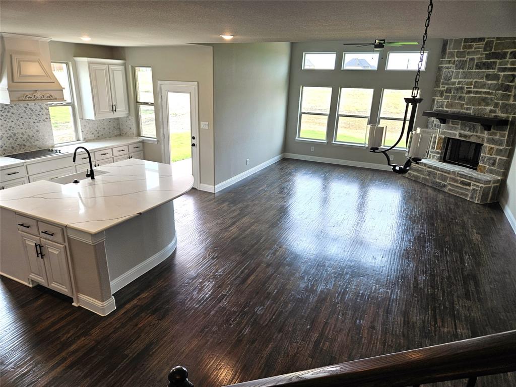2701 Silo Lane Property Photo 4
