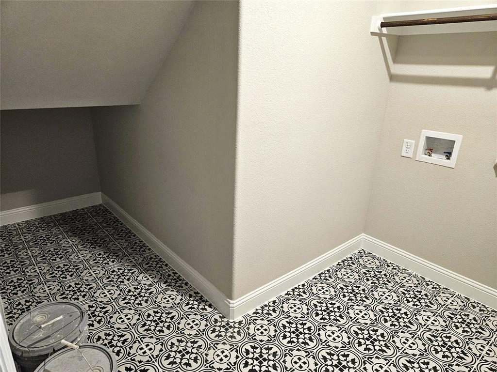 2701 Silo Lane Property Photo 13