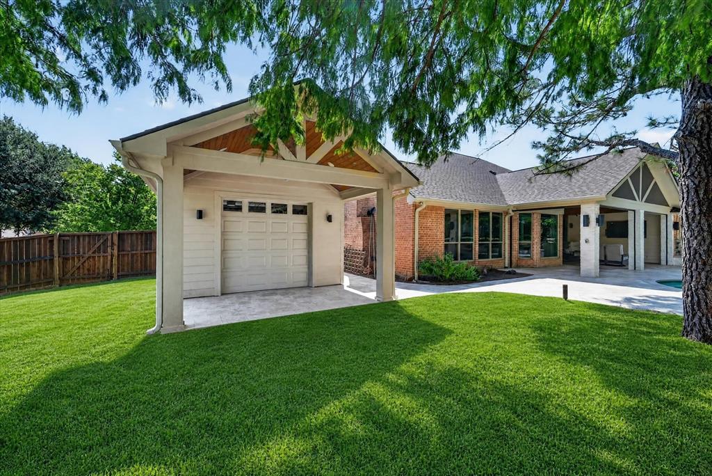 4901 Forest Hill Drive Property Photo 11