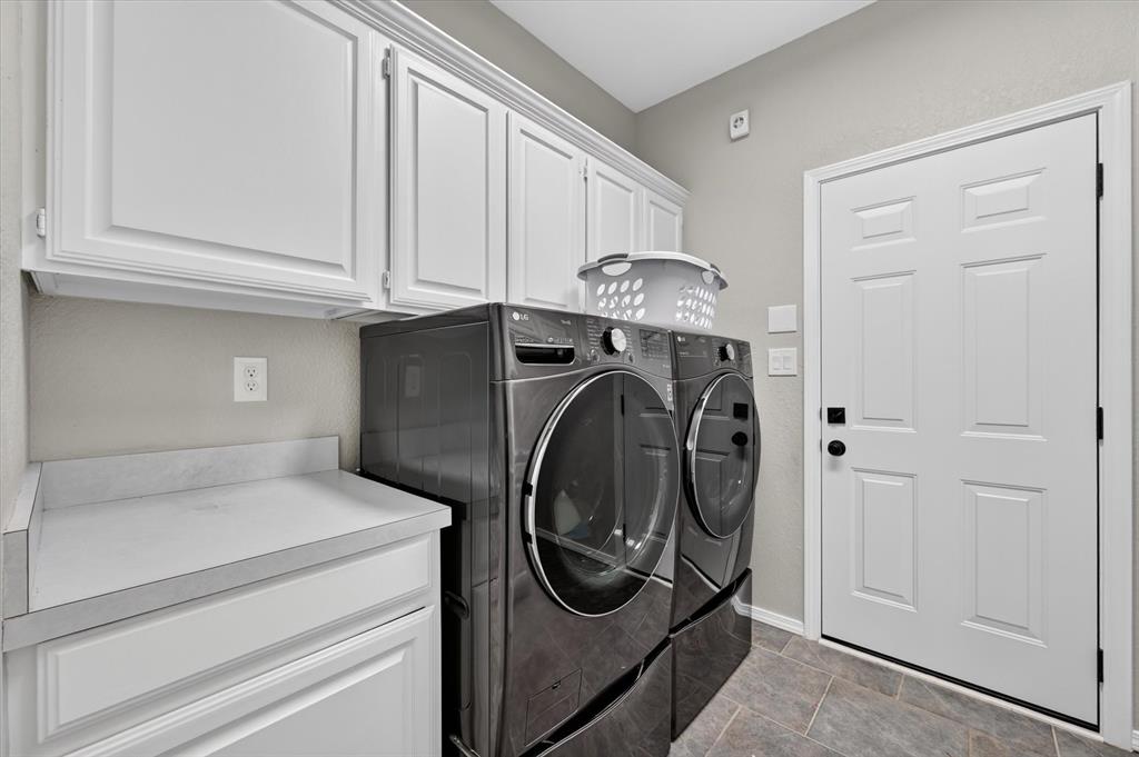 4901 Forest Hill Drive Property Photo 33