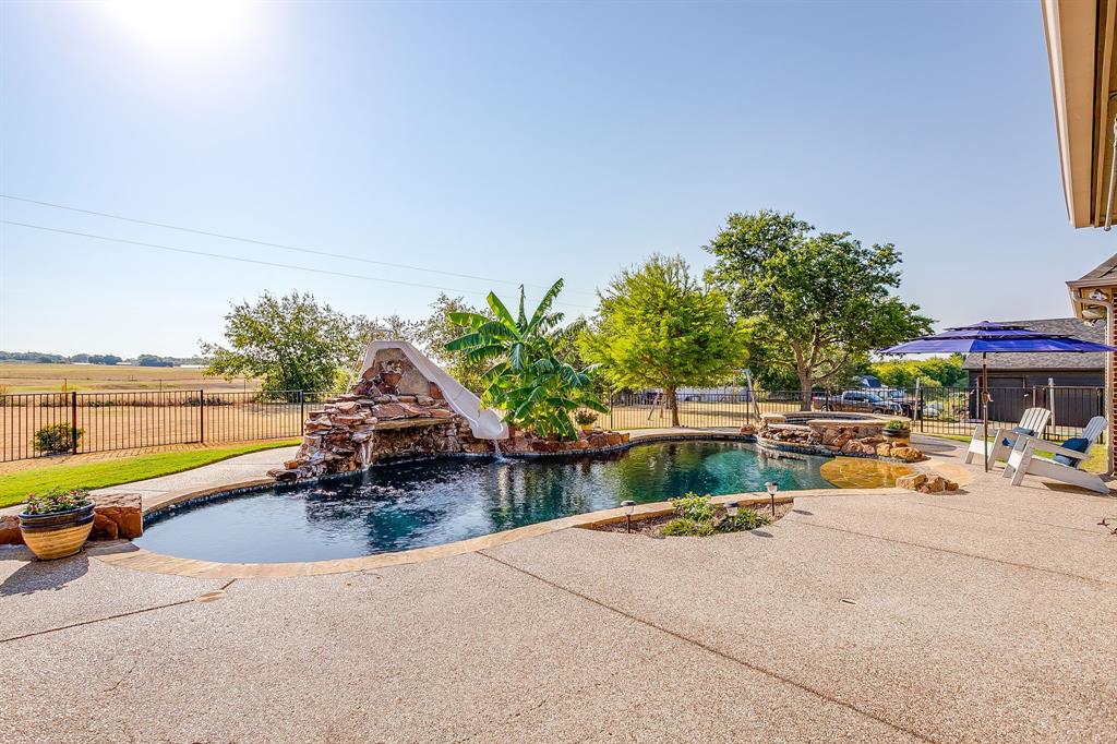 346 Scenic View Drive Property Photo 3