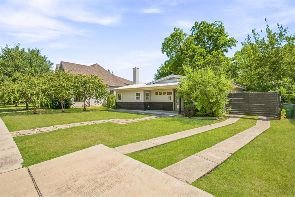 5881 Tracyne Drive Property Photo 1