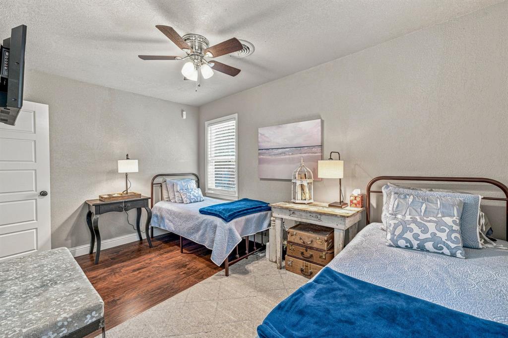 5881 Tracyne Drive Property Photo 20