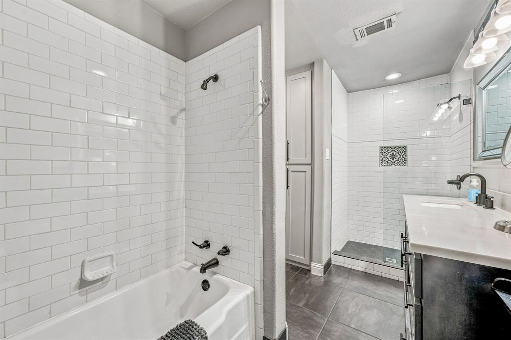 5881 Tracyne Drive Property Photo 25