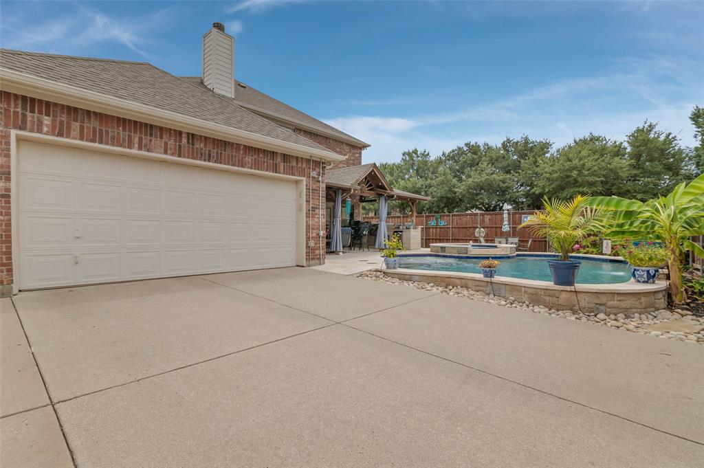 13237 Mondovi Drive Property Photo 38
