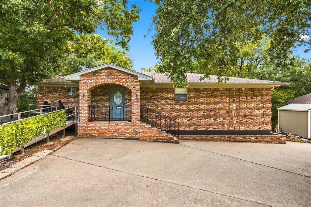 121 County Road 1740a Property Photo 6