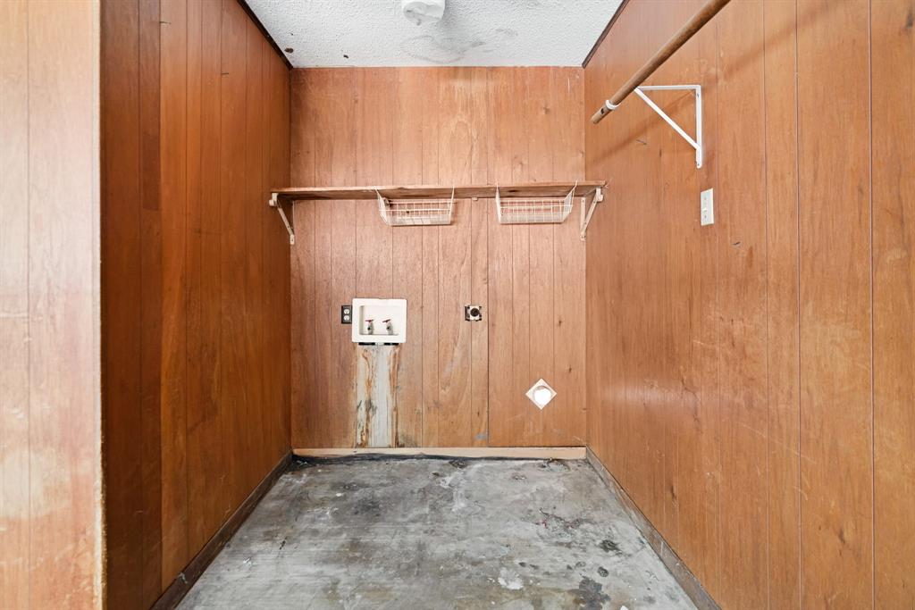 165 E Bennett Street Property Photo 18