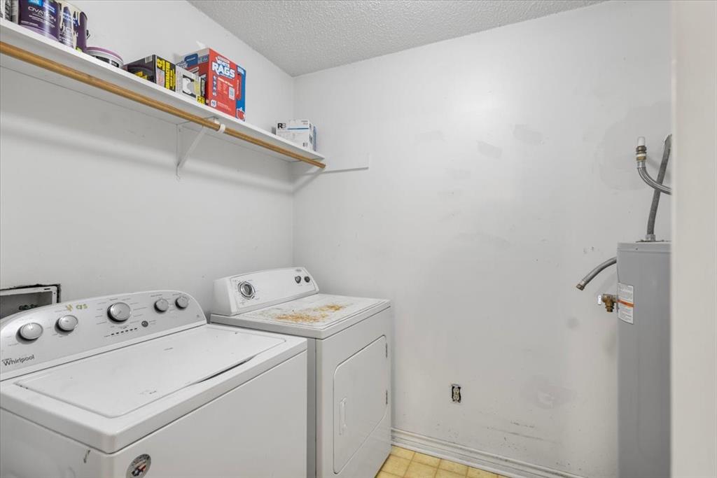 10204 Rolling Pines Drive Property Photo 12