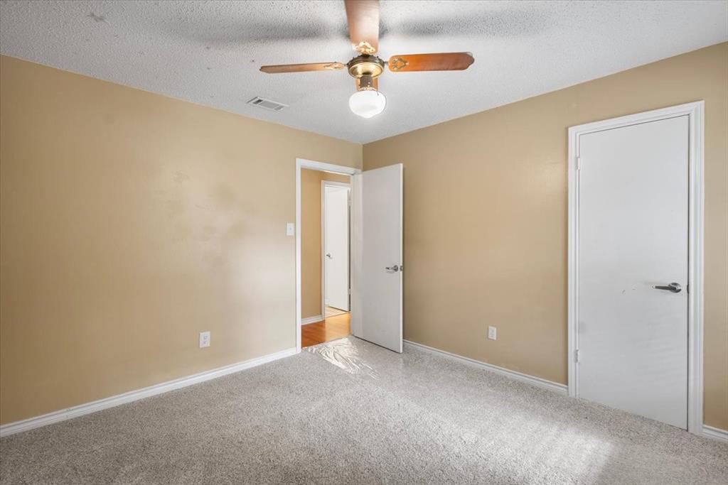10204 Rolling Pines Drive Property Photo 16