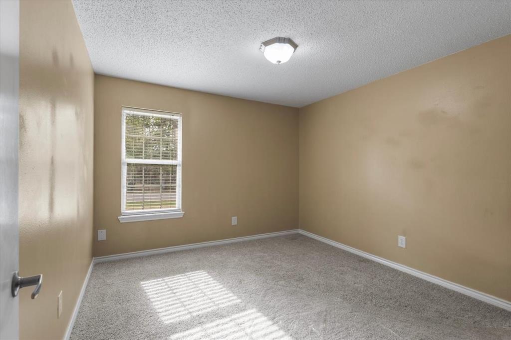 10204 Rolling Pines Drive Property Photo 19