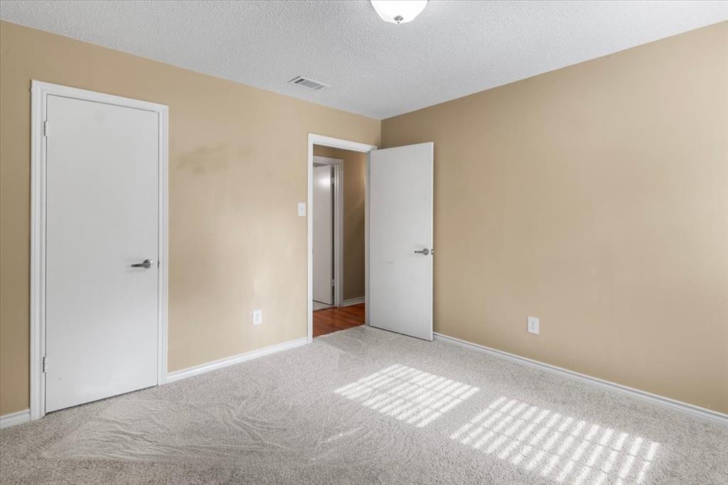 10204 Rolling Pines Drive Property Photo 21