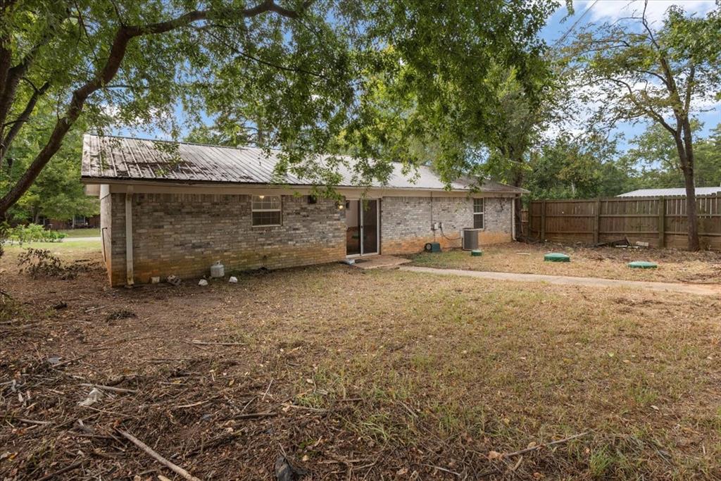 10204 Rolling Pines Drive Property Photo 31
