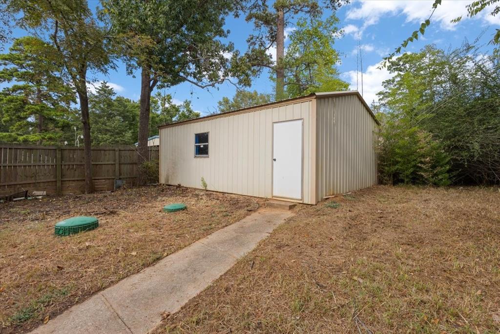 10204 Rolling Pines Drive Property Photo 32