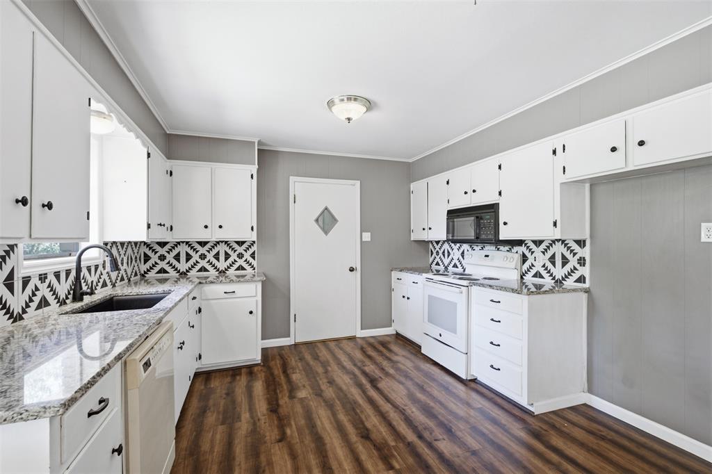 6121 Ten Mile Bridge Road Property Photo 3