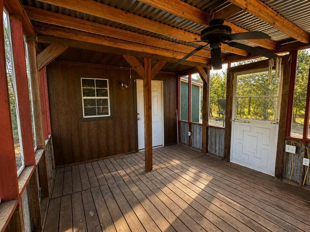1098 Winter Road Property Photo 12