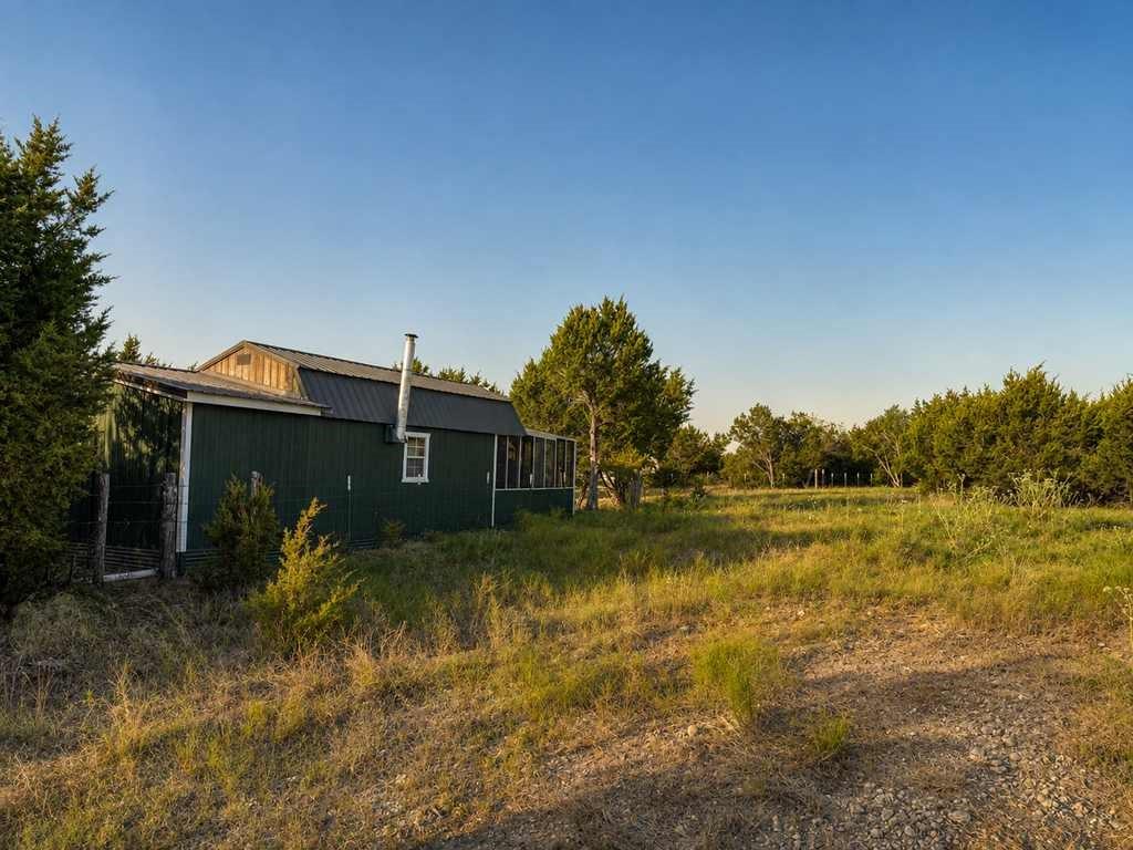 1098 Winter Road Property Photo 27