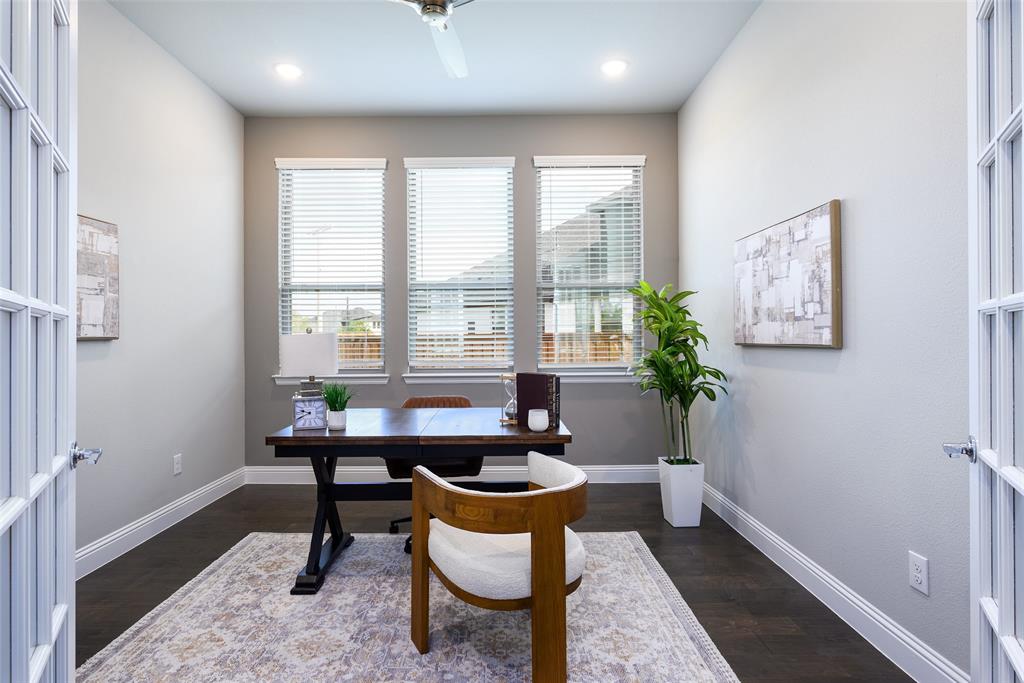 2298 Bristlegrass Road Property Photo 3