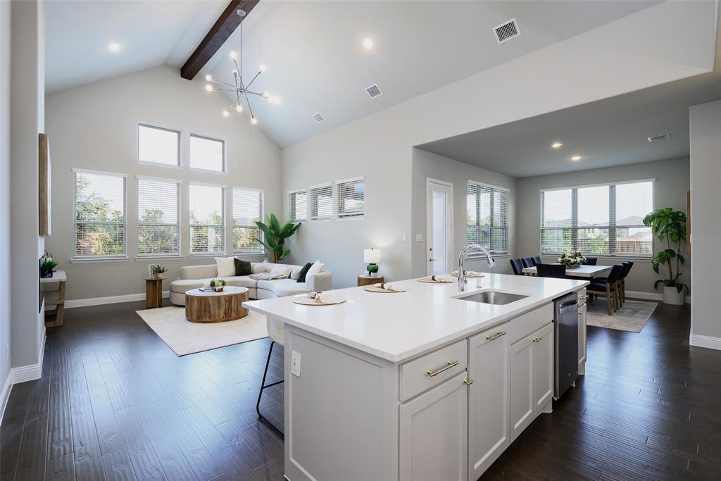 2298 Bristlegrass Road Property Photo 6