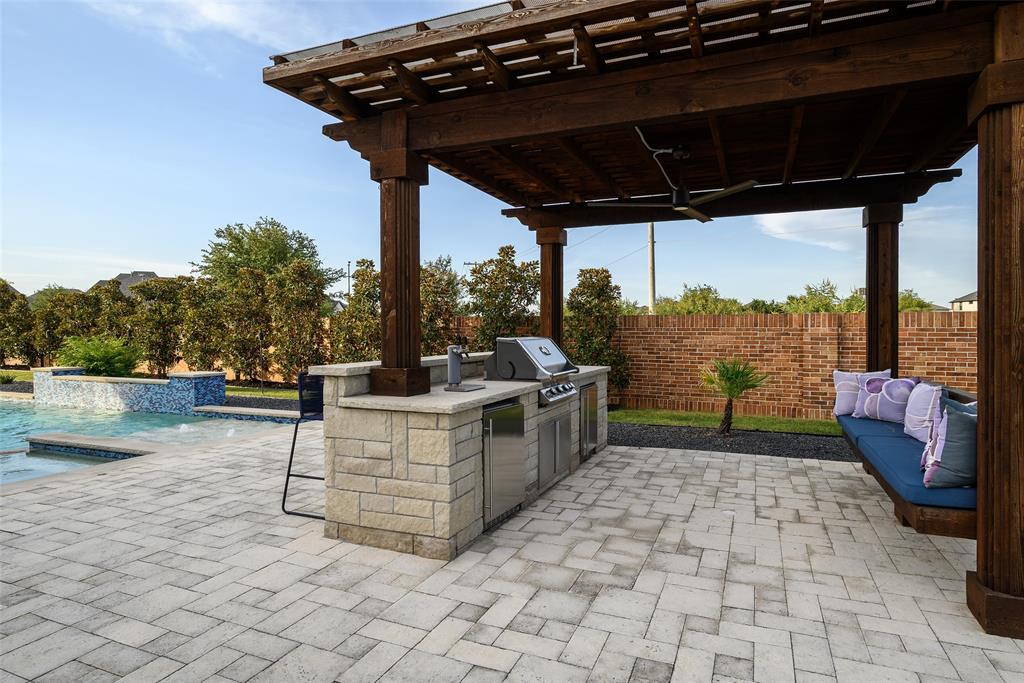 2298 Bristlegrass Road Property Photo 16