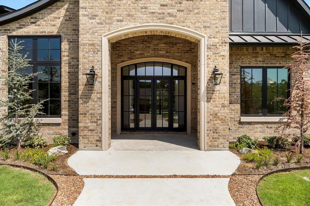 1602 Mariah Court Property Photo 4