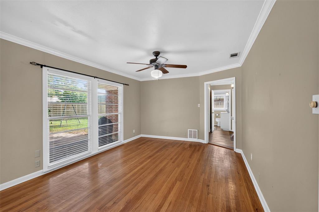 160 Carroll Street Property Photo 6