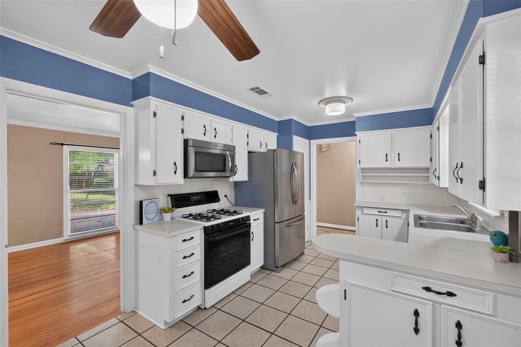 160 Carroll Street Property Photo 8
