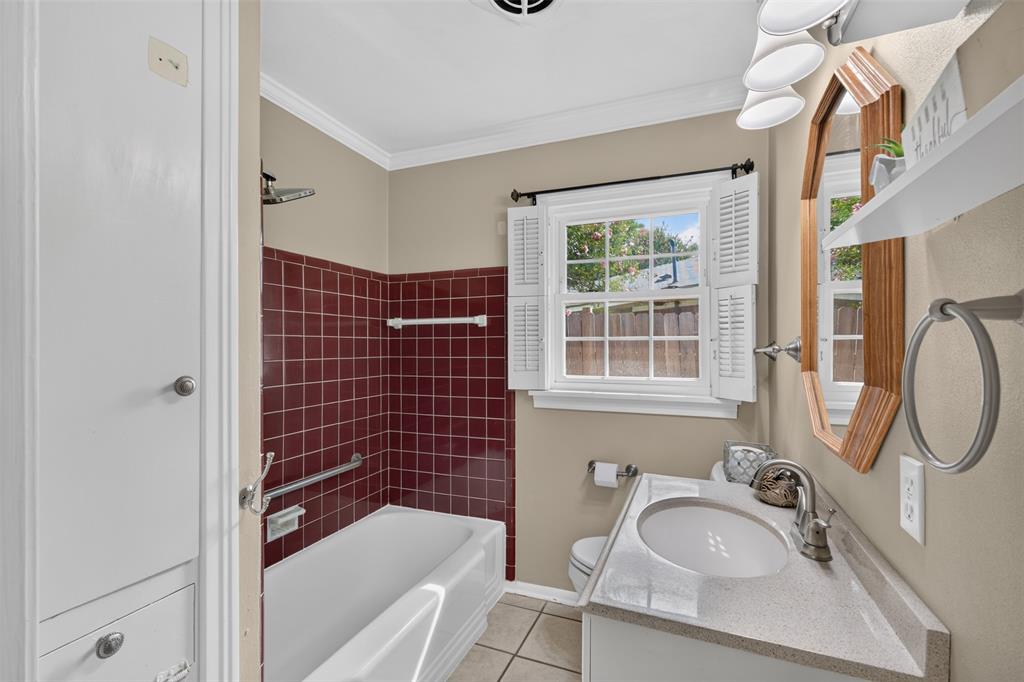 160 Carroll Street Property Photo 16