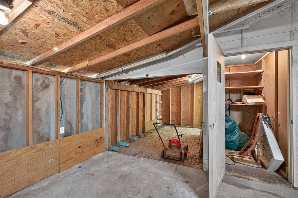 160 Carroll Street Property Photo 24