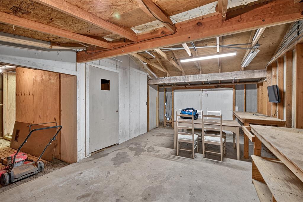 160 Carroll Street Property Photo 25