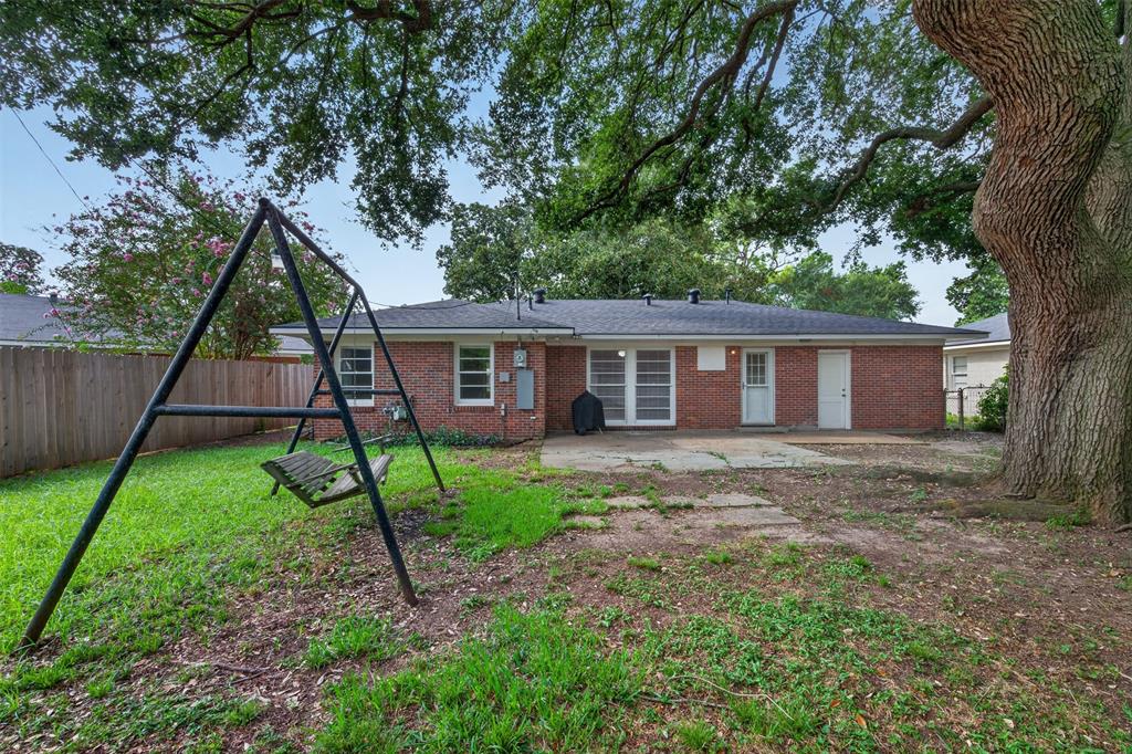 160 Carroll Street Property Photo 38