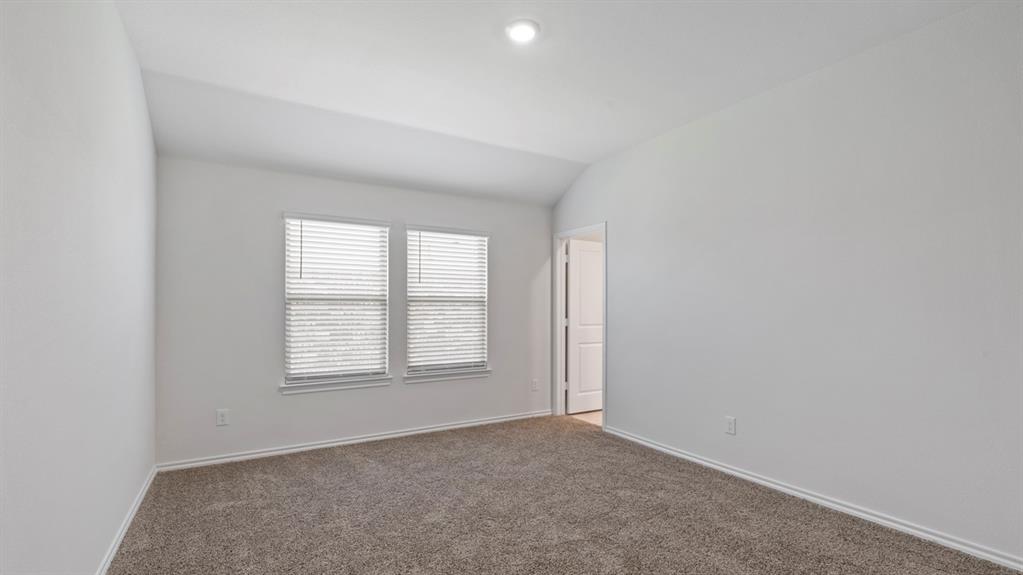 1117 Overhill Road Property Photo 9