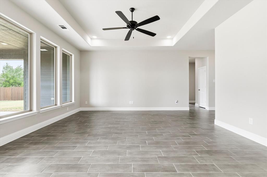 2110 Briarwood Drive Property Photo 8
