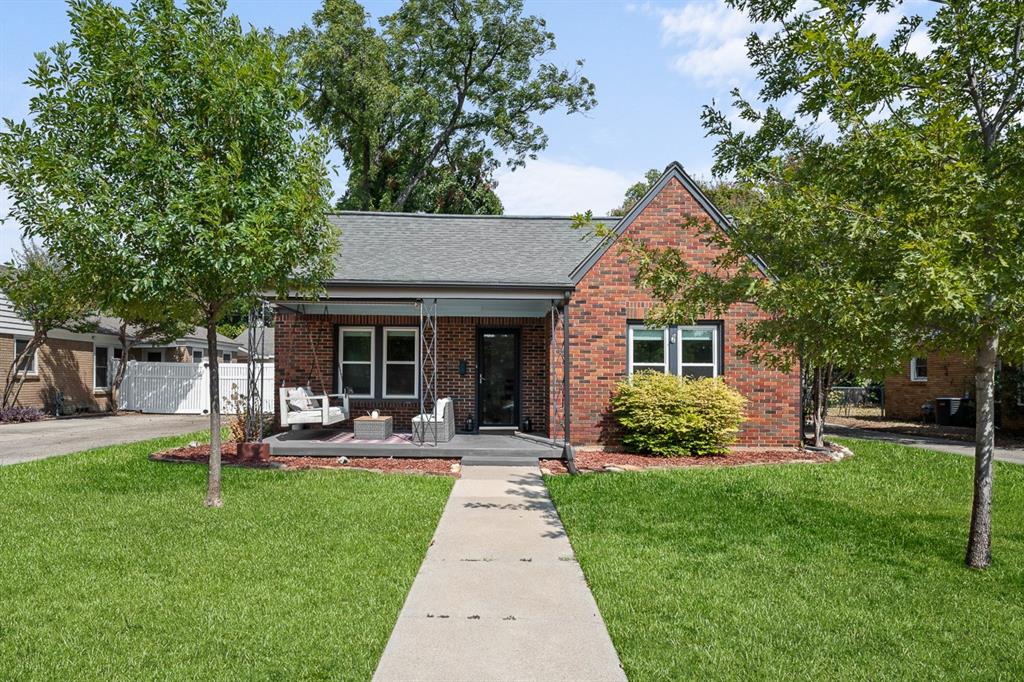 1116 Bonnie Brae Avenue Property Photo 1