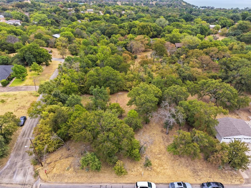 201 Lakeridge Road Property Photo 2