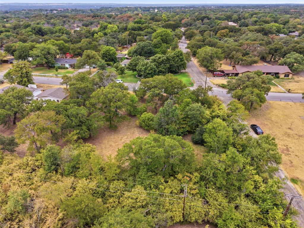 201 Lakeridge Road Property Photo 4