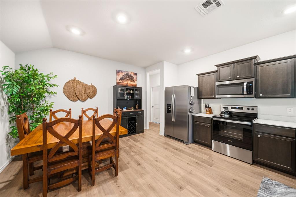 1501 Dilley Lane Property Photo 8