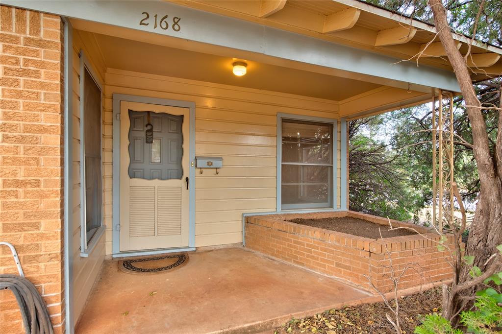 2168 Westview Drive Property Photo 6