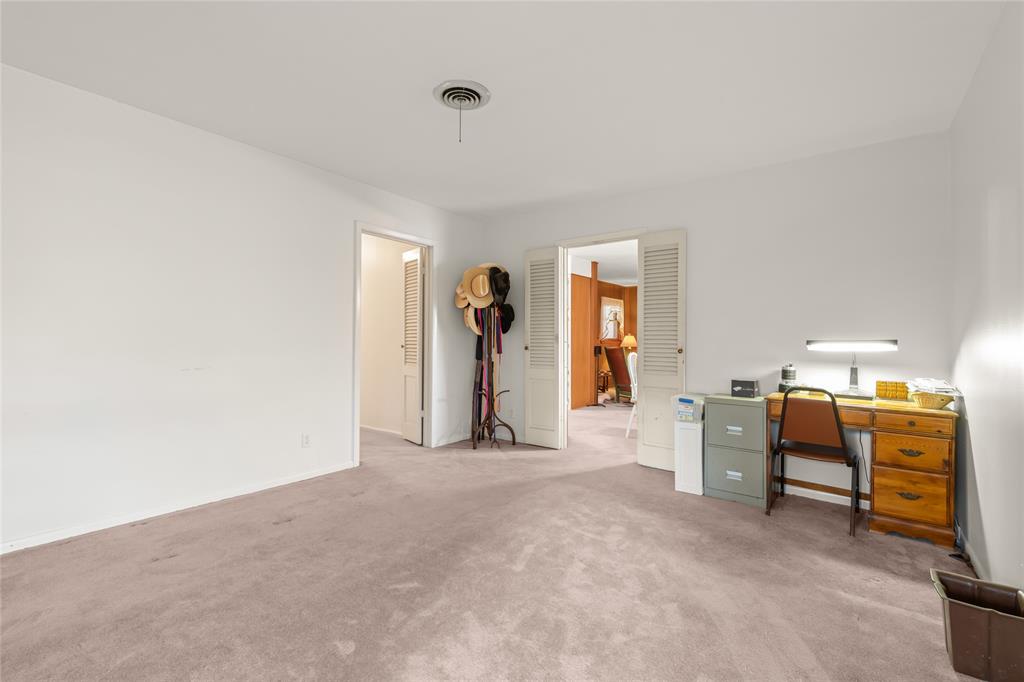2168 Westview Drive Property Photo 7