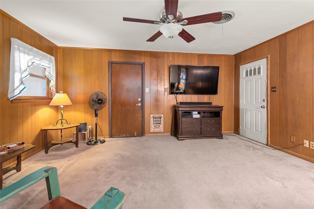 2168 Westview Drive Property Photo 13