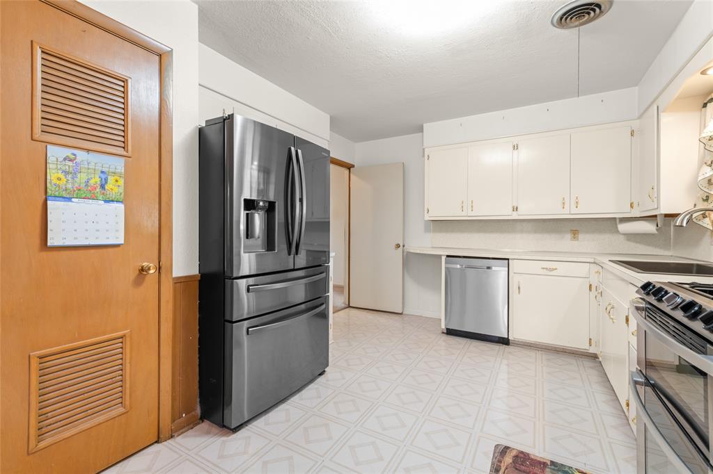 2168 Westview Drive Property Photo 18