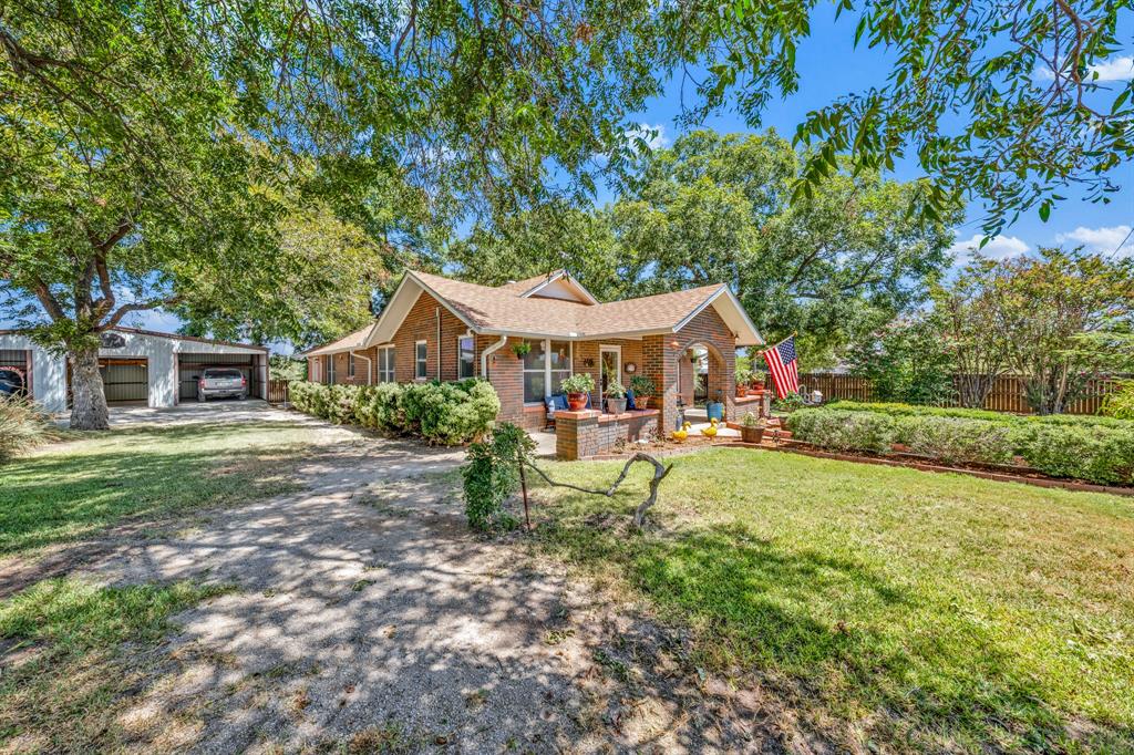 509 E Almante Avenue Property Photo 19