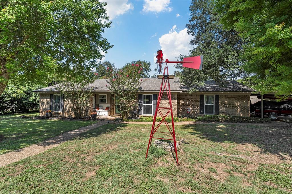 611 Rosenthal Road Property Photo 3