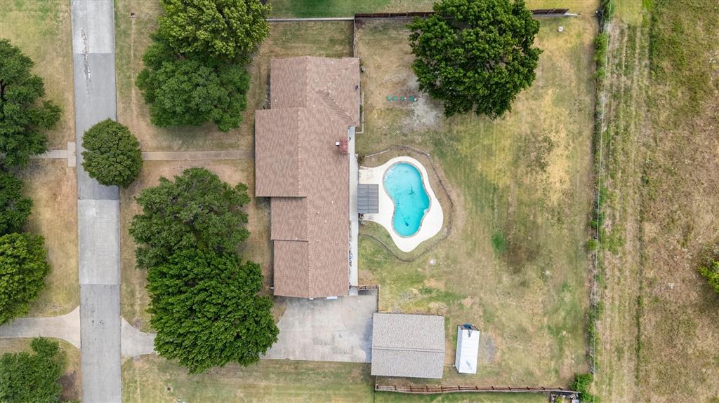 5 Crestview Circle Property Photo 1