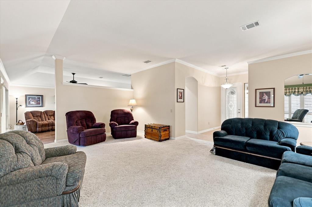 10512 Belvedere Drive Property Photo 6