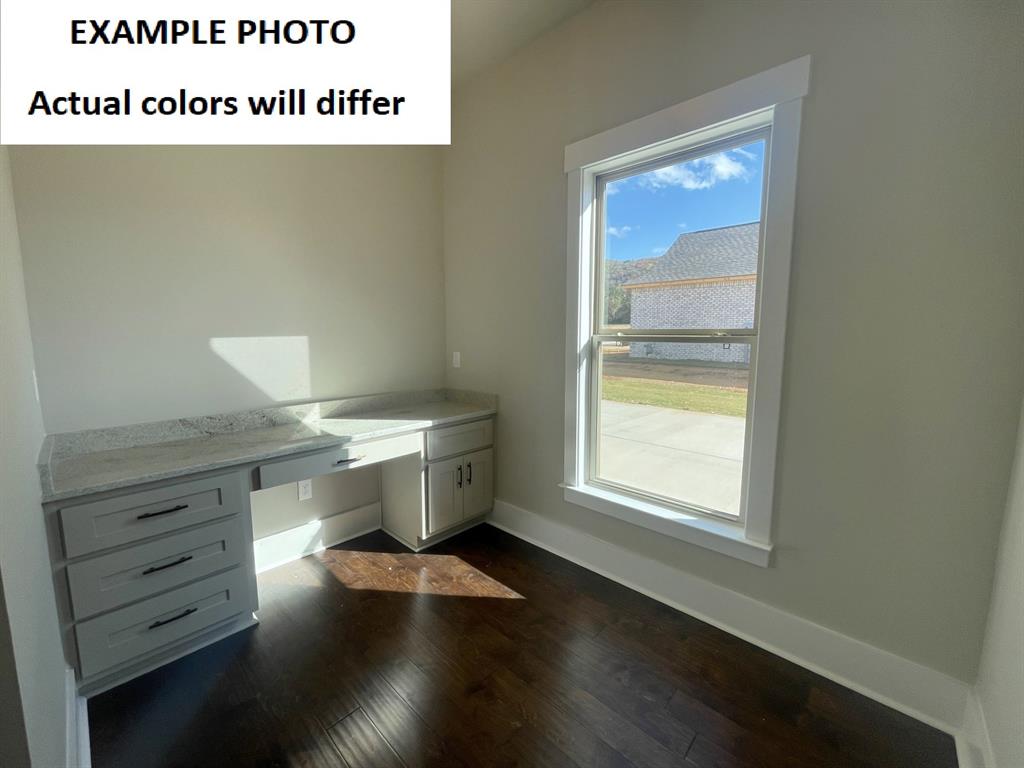 552 Hazel Park Property Photo 4