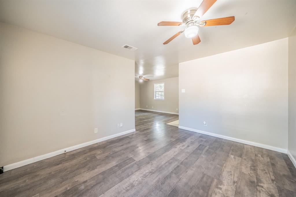 4646 Ridgepoint Drive Property Photo 12