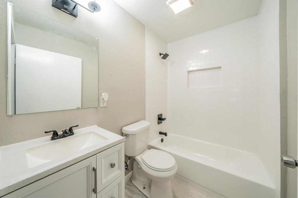 4646 Ridgepoint Drive Property Photo 14